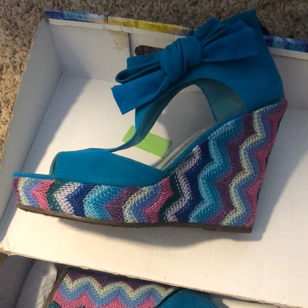 Blue Wedges - Picture 2 of 3